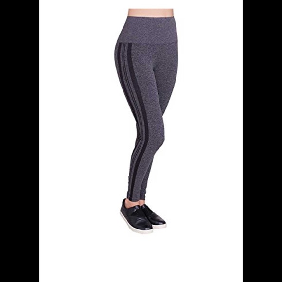 NWOT SPANX Red Hot Label Assets Seamless leggings - Picture 1 of 7